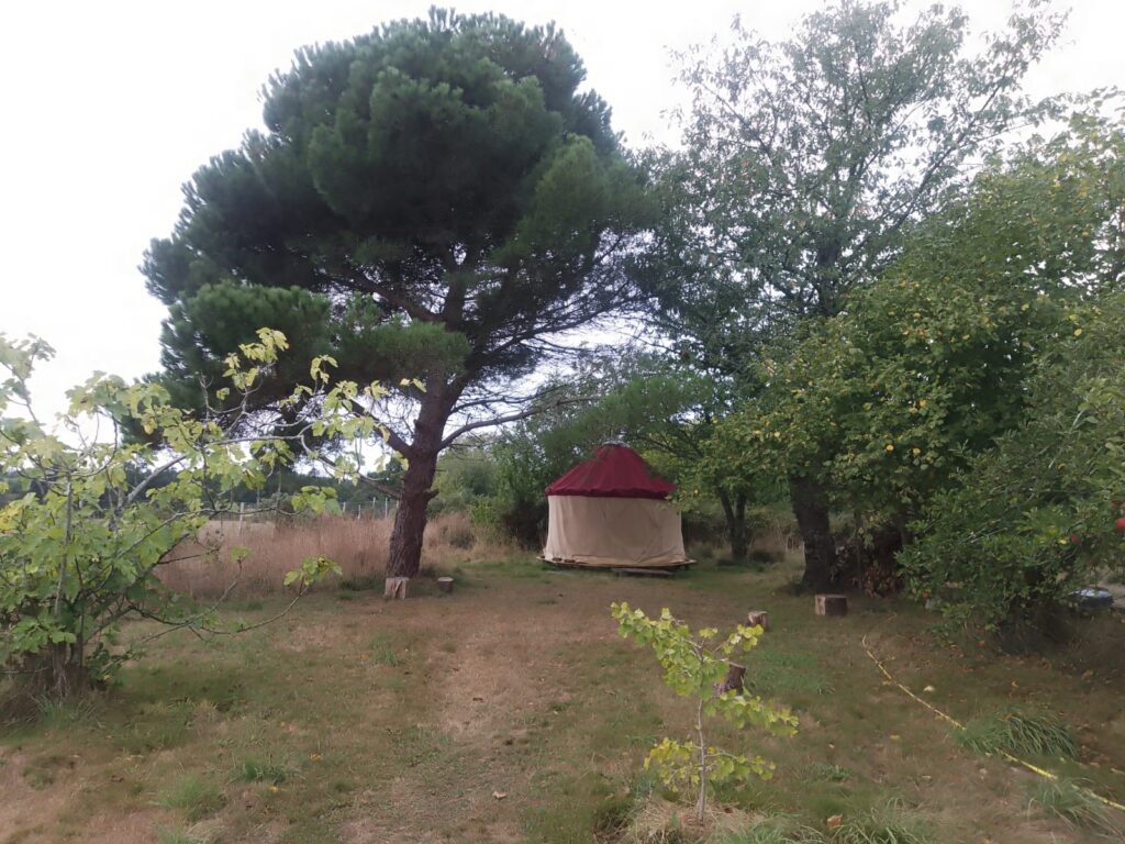 Yourte à l'Oasis de la Roche Govi